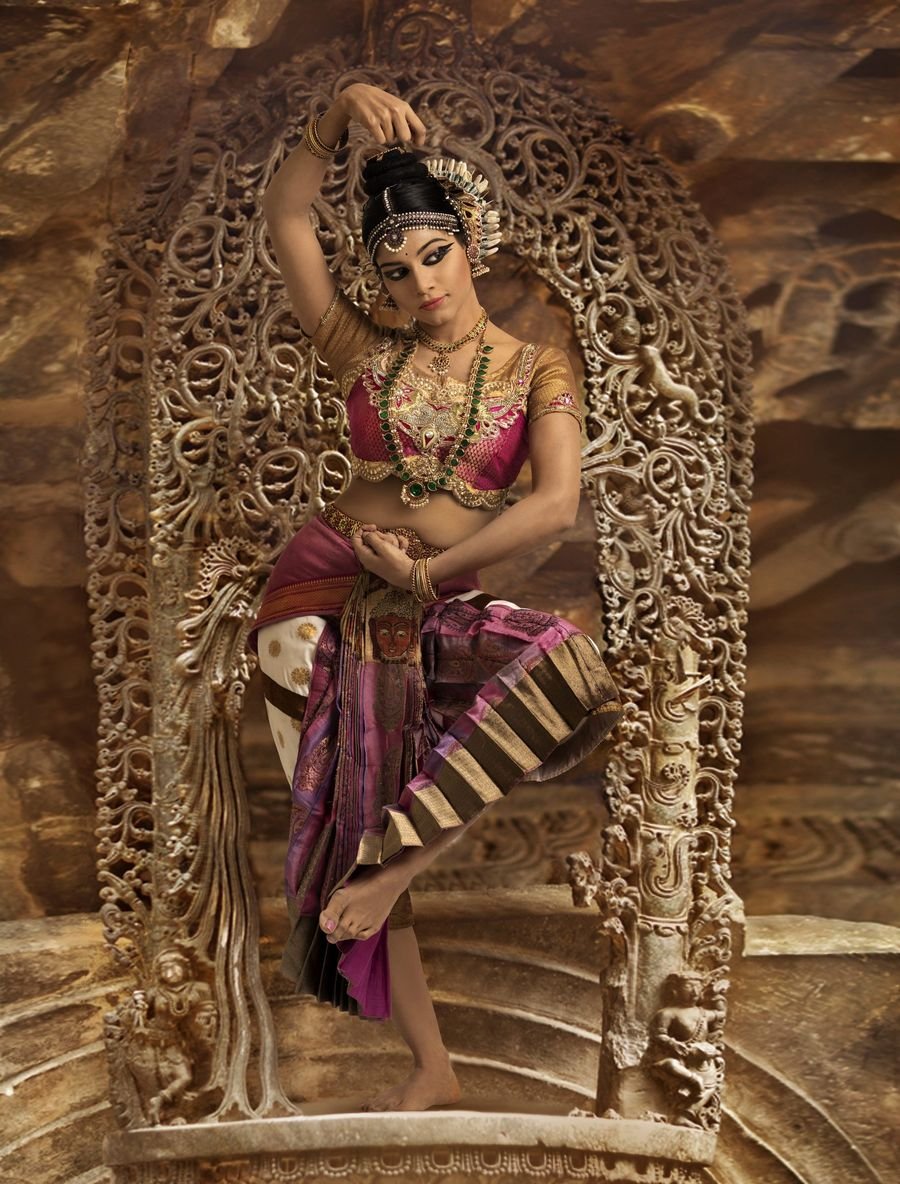 Shobana in a Bharatanatyam pose